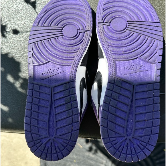 Air Jordan 1 Low GS Court Purple - Picture 6 of 6